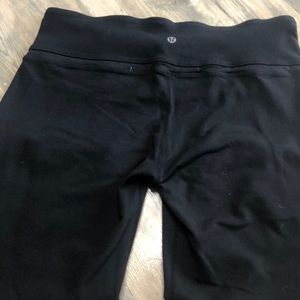 Lululemon capris 12